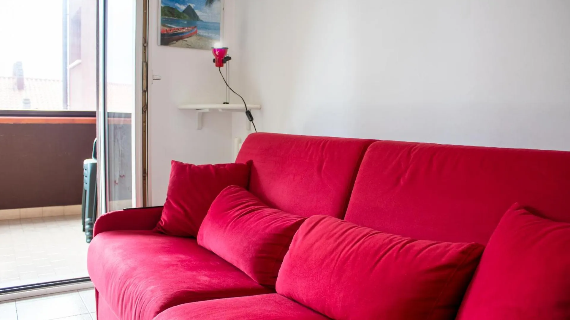 Box, Aria Condizionata E Un Meraviglioso Terrazzo Apartment Ceriale 0*,  Italy
