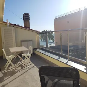 Casaviva - Casa Vacanze A Con Terrazza Appartamento